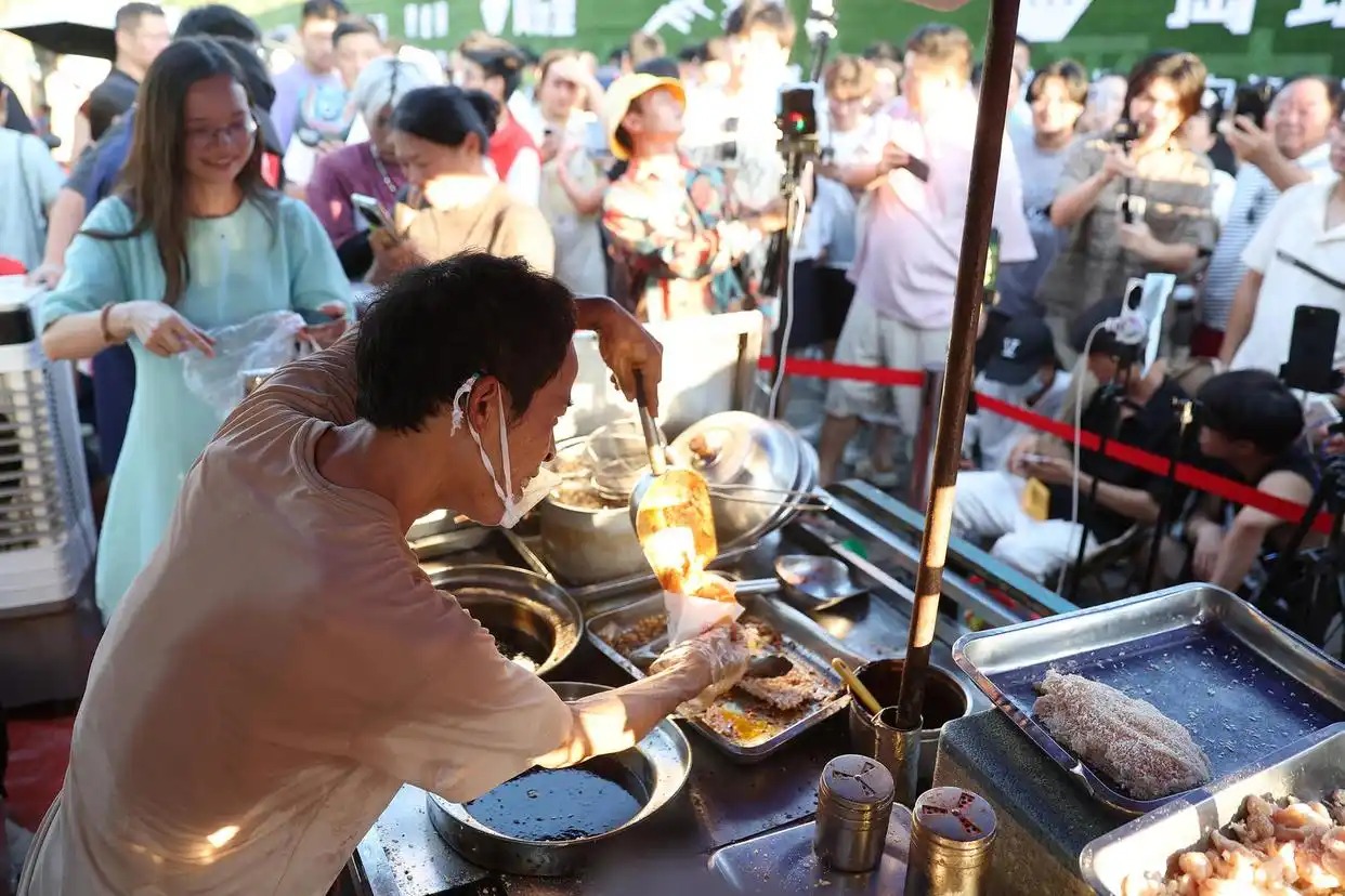 飞猪数据：四川门票预订量同比增长约73%，成都热度最高！