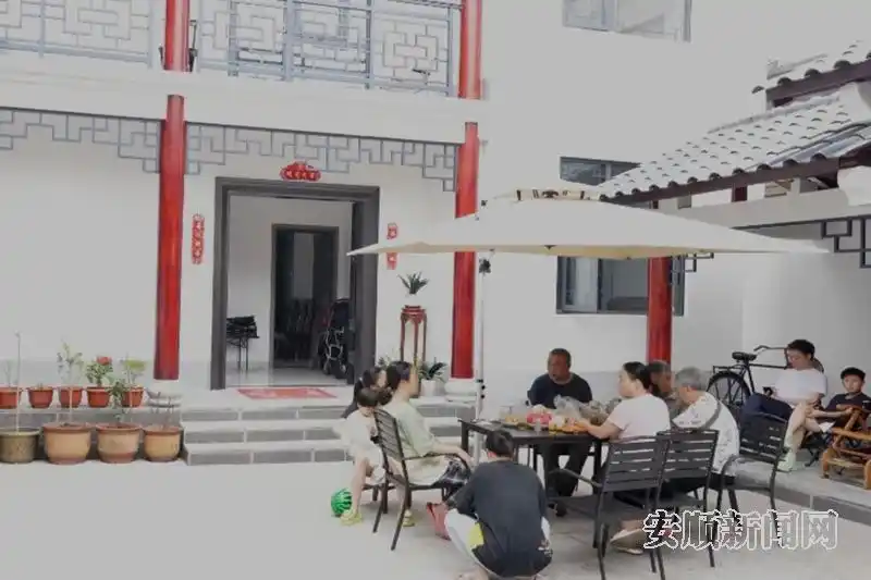 旧州镇：古镇民宿迎客来