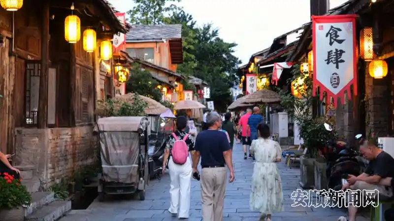 旧州镇：古镇民宿迎客来