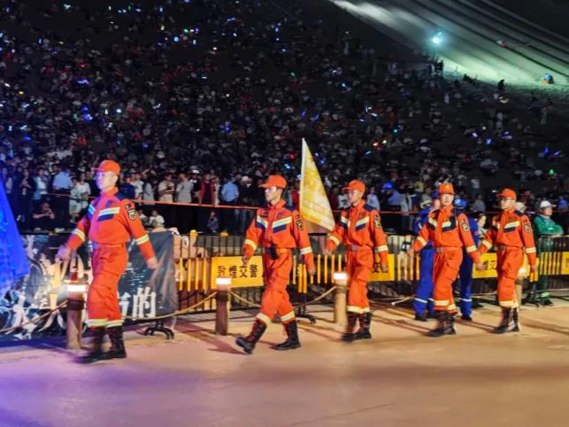 鸣沙山月牙泉景区“十一”双节假期旅游接待工作圆满收官