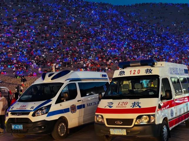 鸣沙山月牙泉景区“十一”双节假期旅游接待工作圆满收官