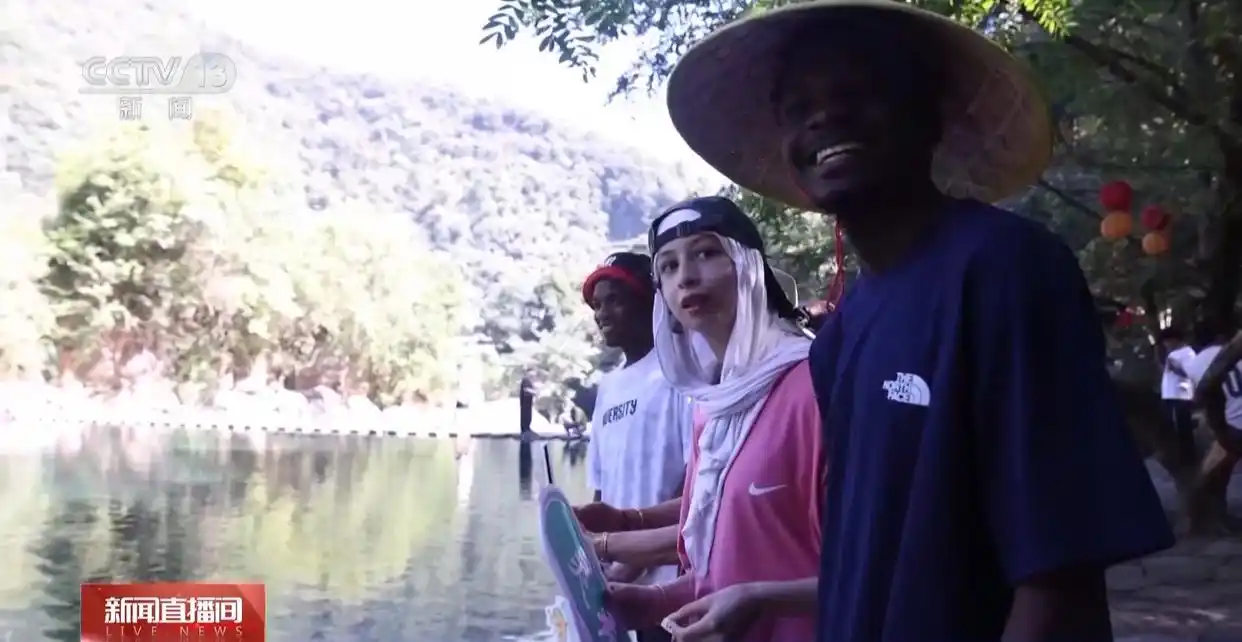 住得更长 玩得更深 外国游客热衷于探索“宝藏景点”