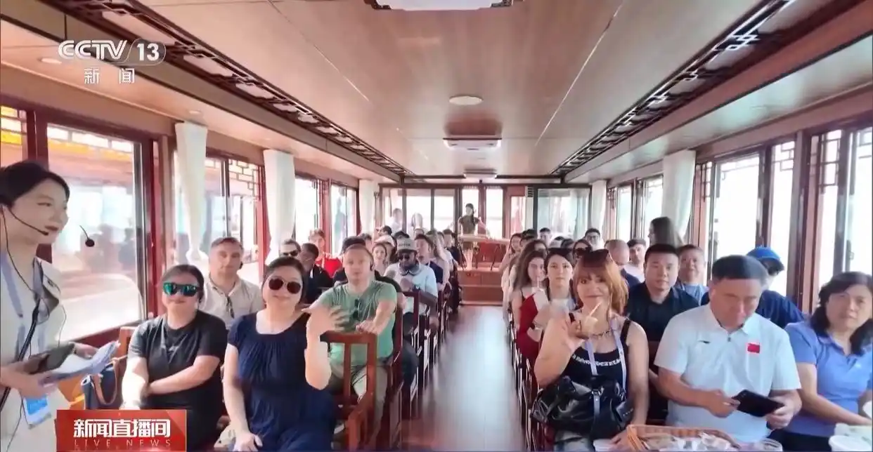 住得更长 玩得更深 外国游客热衷于探索“宝藏景点”