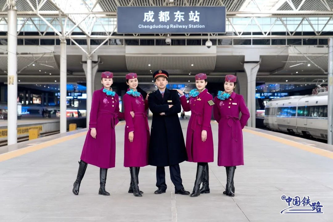 成自宜高铁今日开通！列车时刻表来了→