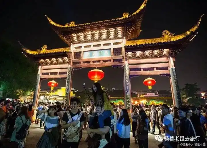 重游夫子庙，穿越时光，感受历史和文化的魅力！