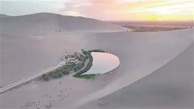 生态补水“喂胖”月牙泉