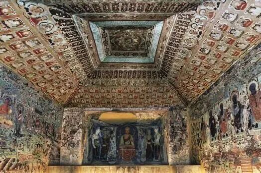 近百件精美展品、5座精美复制洞窟同时展出，在长宁就能游敦煌！今起免费预约→