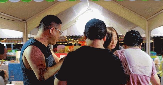 来这里嬉嬉吃吃，浙BA门票免费送！