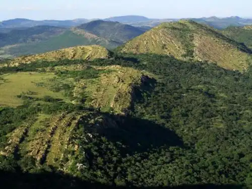 从遗产日到世界遗产：彩虹之国的文化记忆与自然奇迹