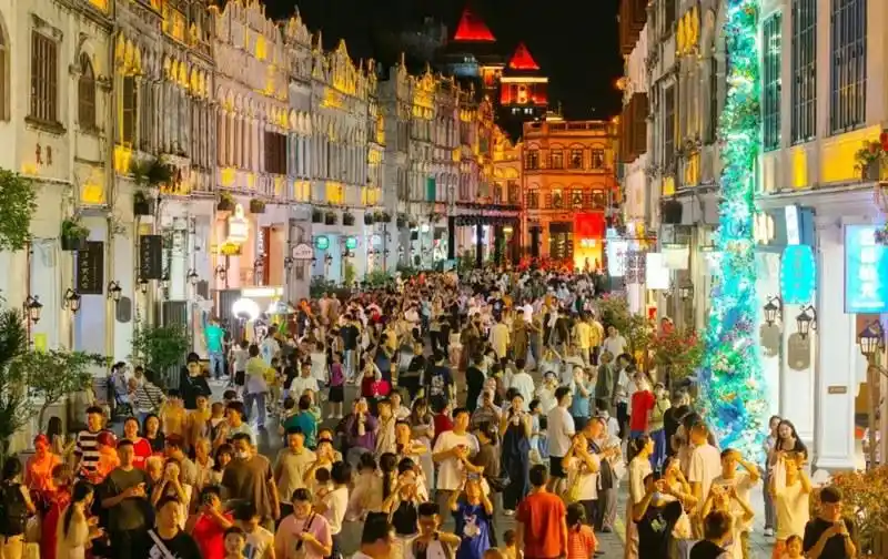 国庆中秋假期海口接待游客113．45万人次 旅游收入超14亿元