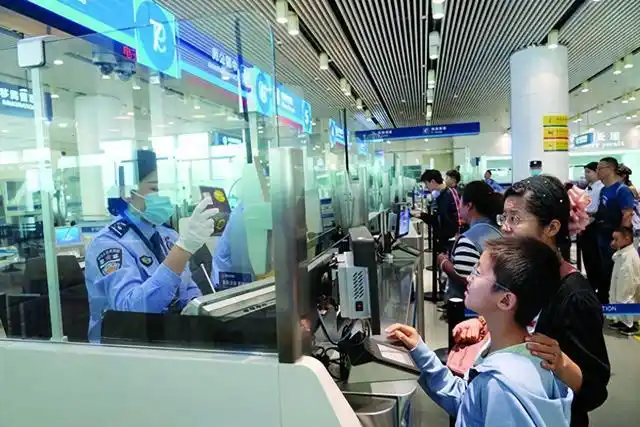 今年已有25万名旅客在津“邮轮游”