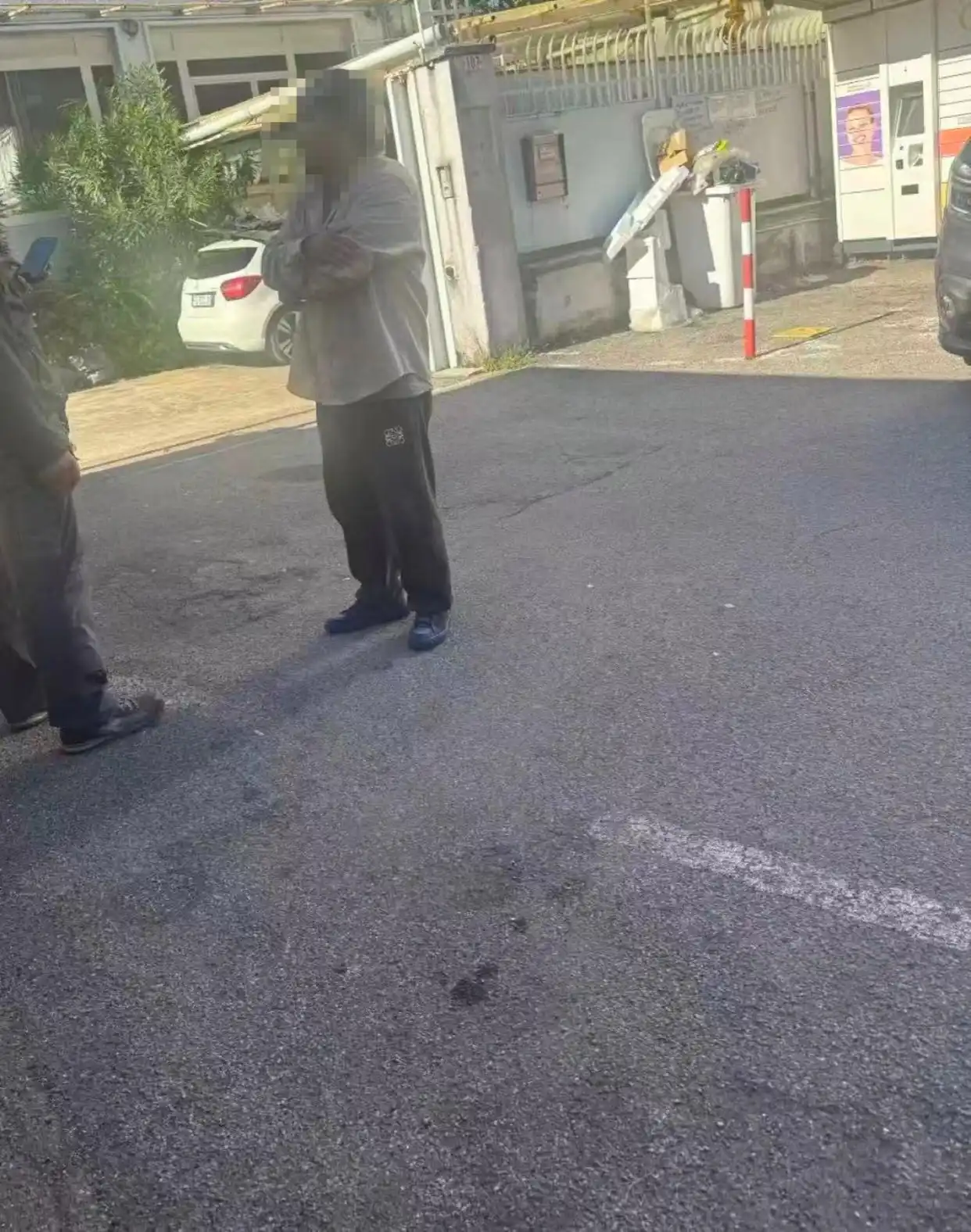 女子提前半年规划欧洲蜜月游，抵欧后导游却失联，回应：证件被偷后遭海关扣留，会退款