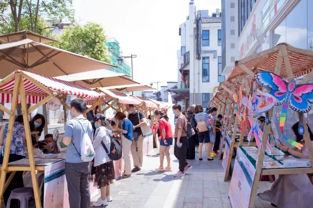 国庆中秋南京热度飙升！夫子庙成热门打卡地，交通、预约攻略看这里