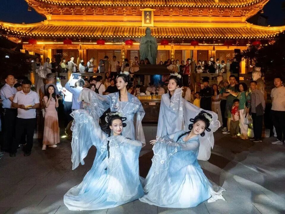 国庆中秋南京热度飙升！夫子庙成热门打卡地，交通、预约攻略看这里