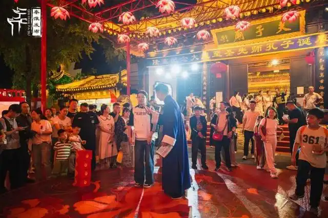 国庆中秋假期，南京夫子庙景区再夺全国第一！