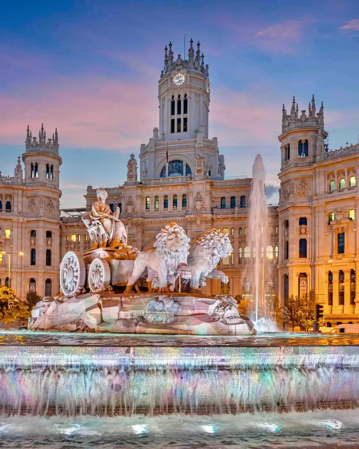 西班牙国家旅游局：“春节”申遗成功，欢迎中国游客也去游览西班牙非遗