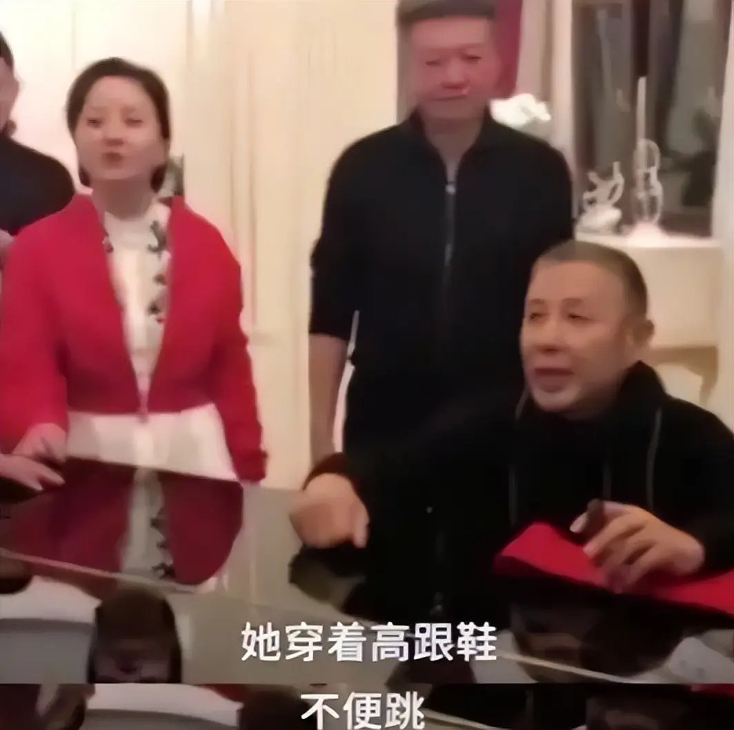 陪睡陪玩只是冰山一角！因不愿陪酒被男明星打骨折，周杰真说对了