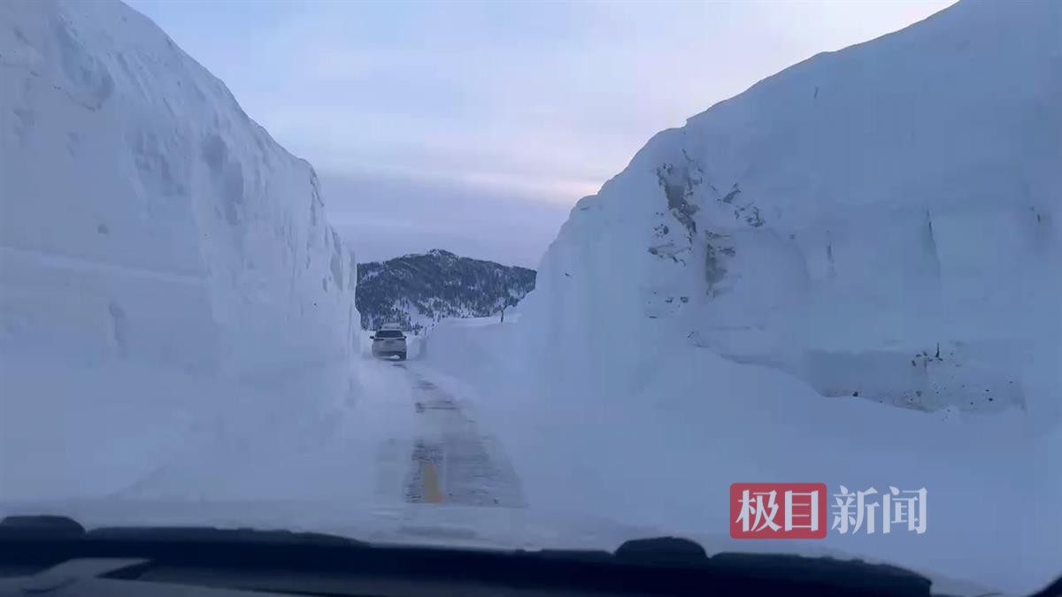 新疆喀纳斯景区百处雪崩困住游客：有人住进交警宿舍，有人乐享免费滑雪