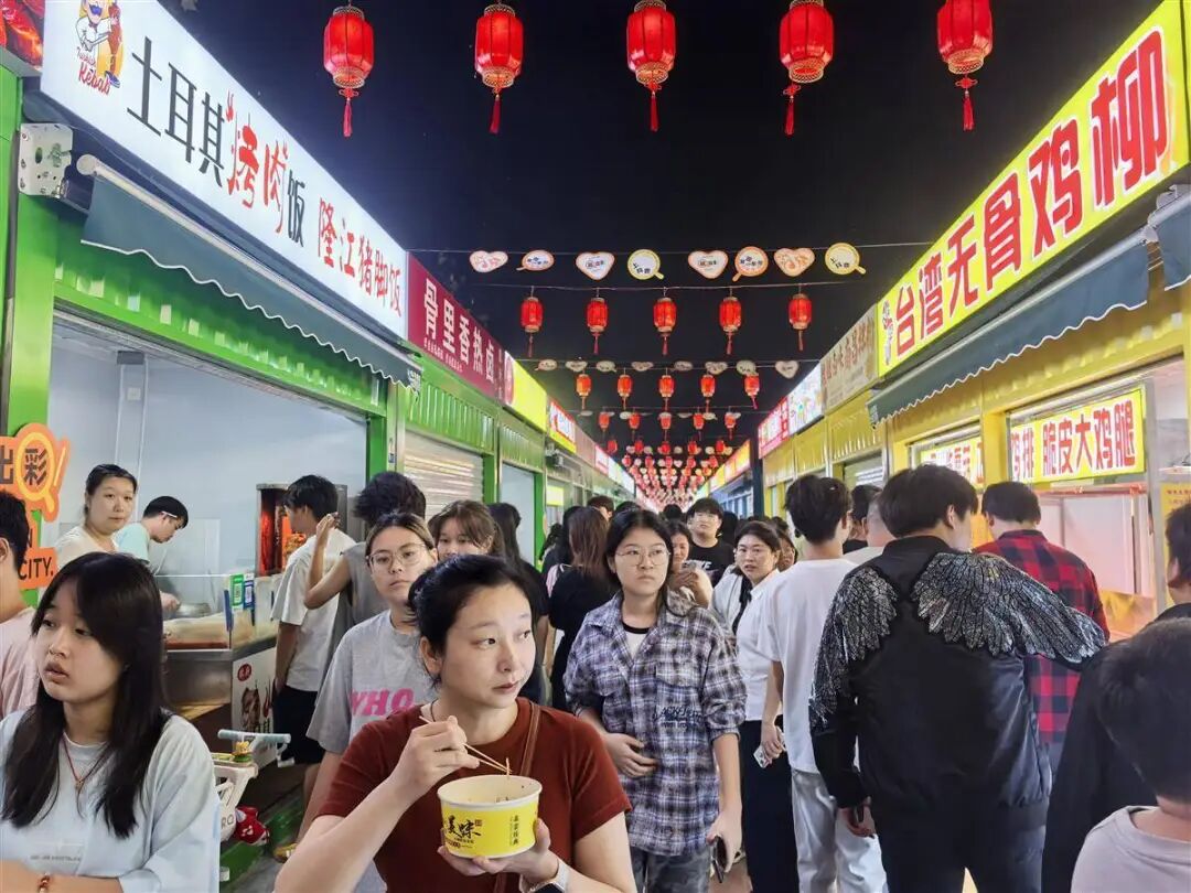 “菜园”变“花园” 扰民夜市成网红景点 孝感用民生温度标刻文明高度