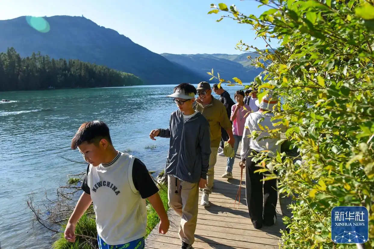 新疆喀纳斯景区进入旅游黄金期