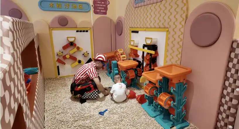 火锅店变身“亲子乐园”！海底捞首家亲子友好店走红深圳，预计明年初落地上海