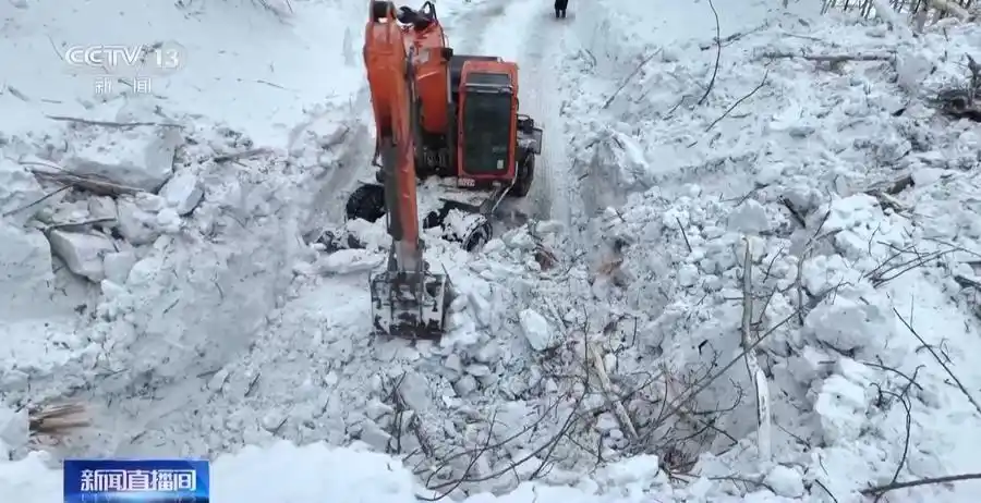 积雪清理难度大，喀纳斯景区通往禾木村道路的抢通还将持续一段时间