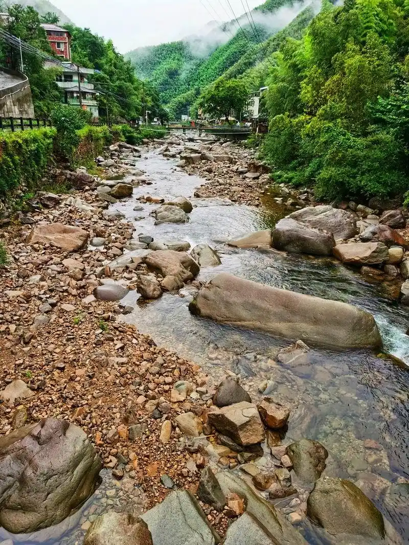 沿着高速自驾游｜看甲天下的苏州园林，游江南清丽地湖州