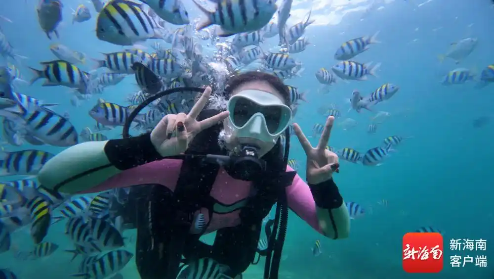 在蜈支洲岛拍出人生照片 海南旅游国际推荐官邂逅海岛浪漫