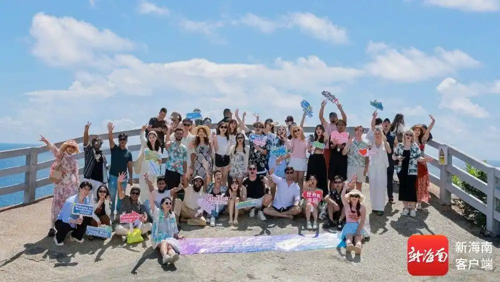 在蜈支洲岛拍出人生照片 海南旅游国际推荐官邂逅海岛浪漫