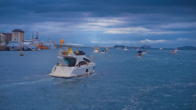 三亚游艇日记：海风、阳光与我的慢节奏逃离