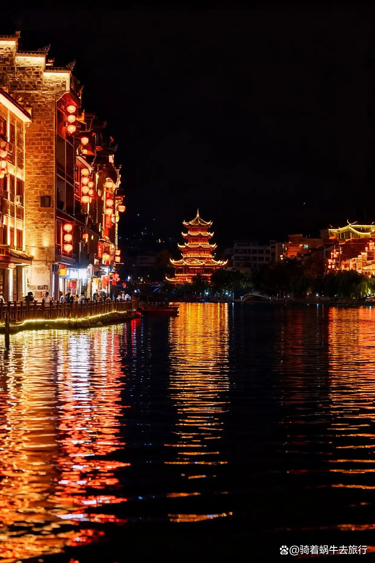 被严重低估的两千年水乡古镇，在贵州还免费？！