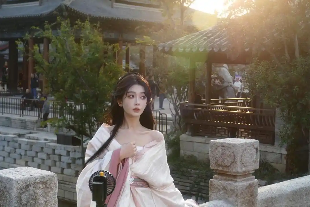 赏红叶游古城，周末近郊游迎来小高峰