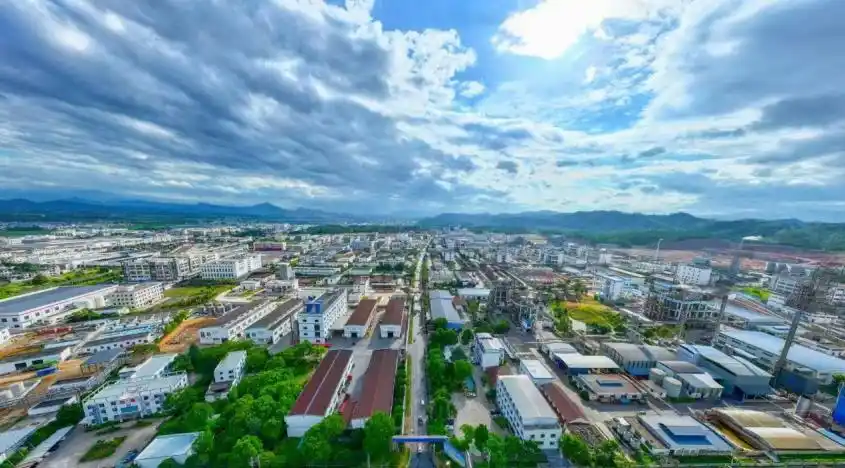 黄山市徽州区：寸土生寸金 山区园区逆袭记