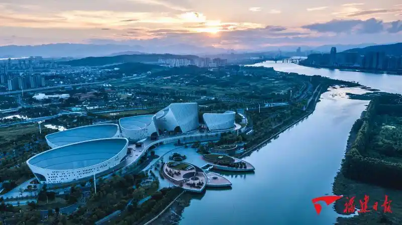 专访福州市市长吴贤德：推进文旅融合，打造海滨城市山水城市