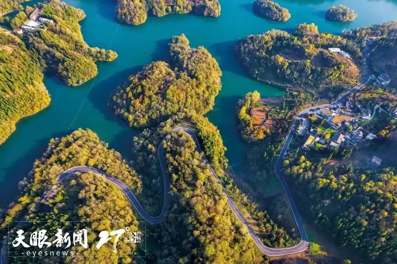 车在路上走 人在画中游｜贵州自驾游热度持续走高