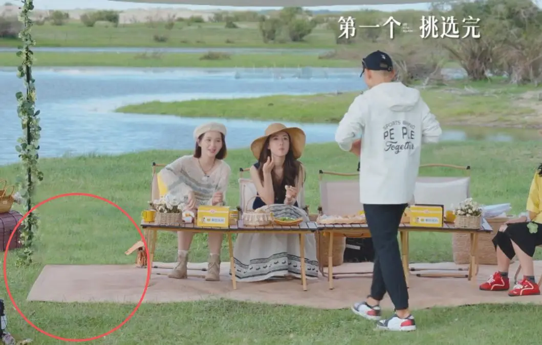 《再见爱人5》再现穿帮！路行退出仍留痕，邓莎独自沦落成陪游