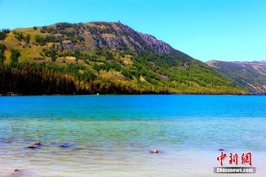 新疆喀纳斯风景如画