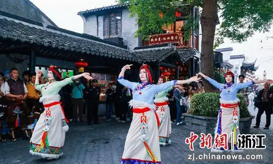 九寨沟县文旅亮相西塘汉服文化周 共绘东西协作新图景