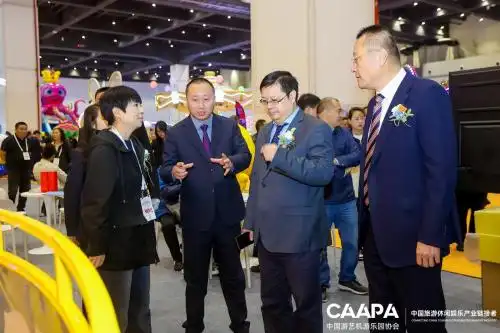 核桃小鸭萌力席卷游乐界！2025中国（郑州）旅游休闲娱乐产业博览会现场解锁沉浸式亲子游乐新体验