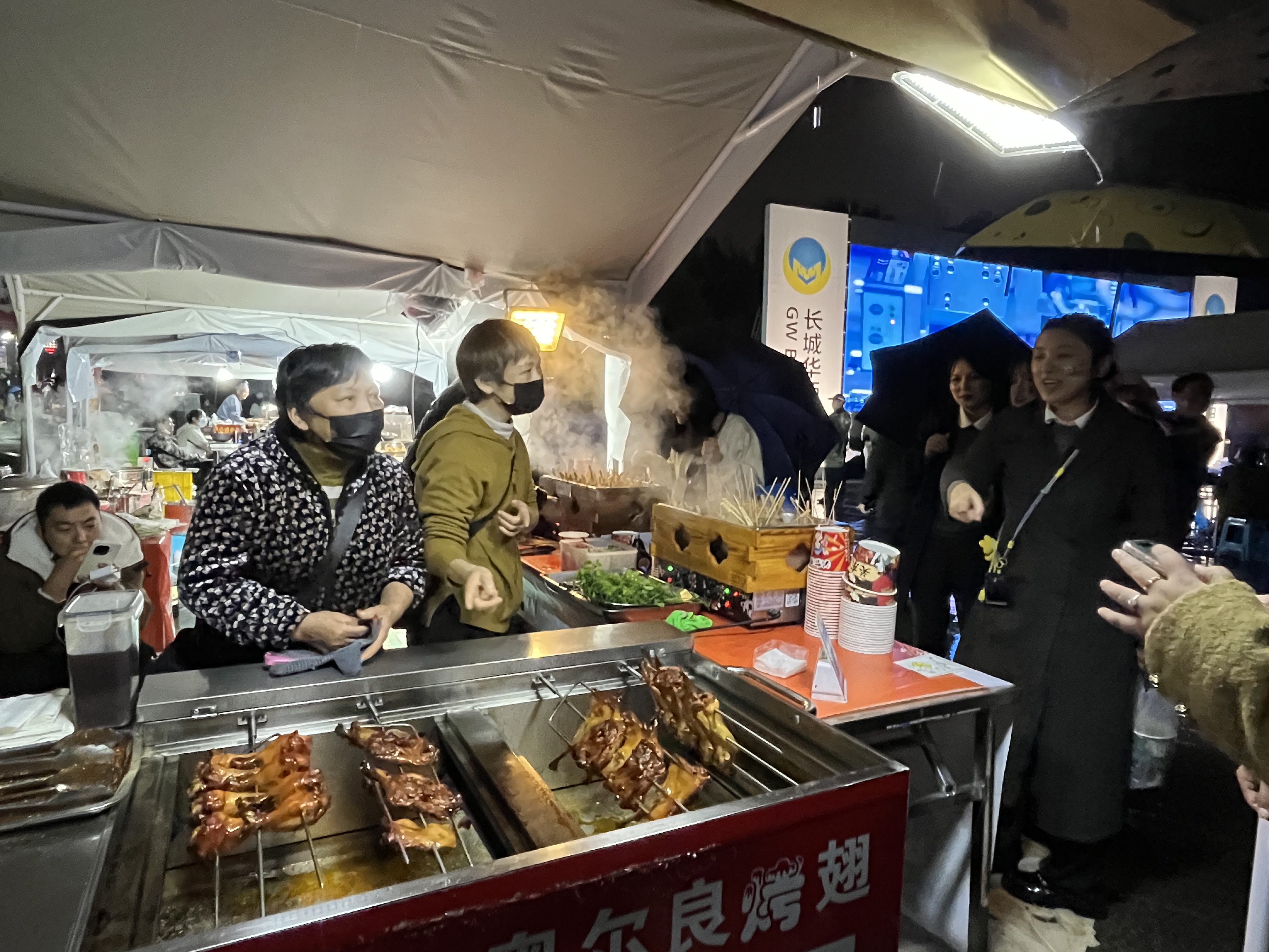 九块九的“川超”门票，泸州人耍出过年的味道