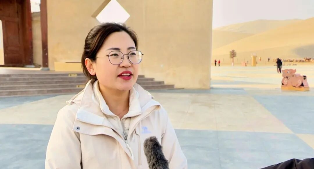 “千名学子研学甘肃”活动在鸣沙山月牙泉景区启动