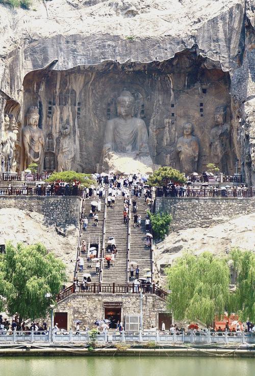 龙门石窟来过好几次？但你知道为啥叫这个名字吗？