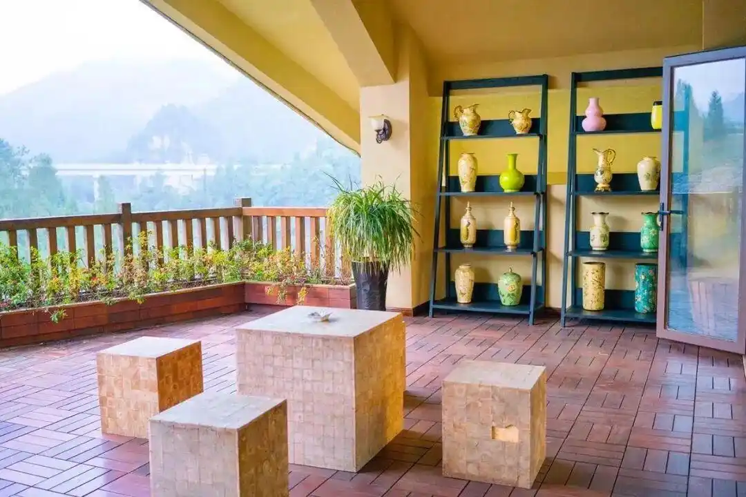 有客宿宿丨按头安利，十二背后这两家民宿，让我想原地退休！