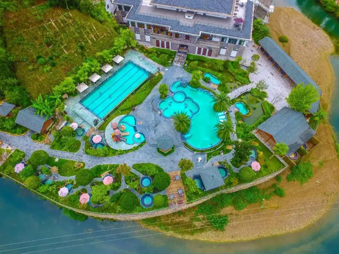 有客宿宿丨按头安利，十二背后这两家民宿，让我想原地退休！