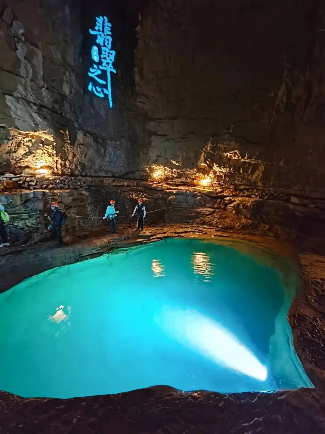 有客宿宿丨按头安利，十二背后这两家民宿，让我想原地退休！