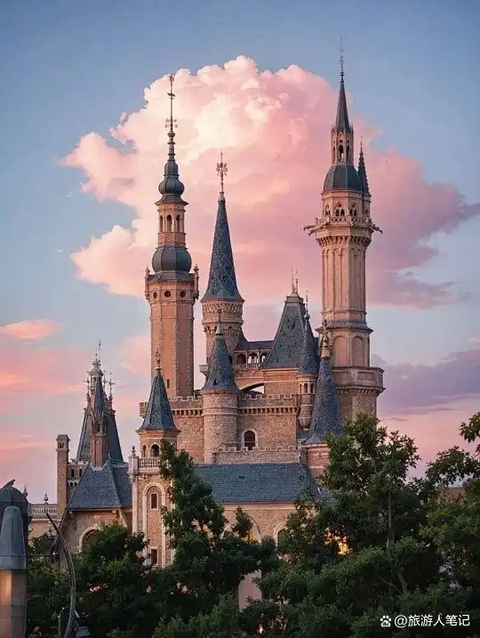 “魔都”的10大去处，人这一辈子，一定要去一趟上海！