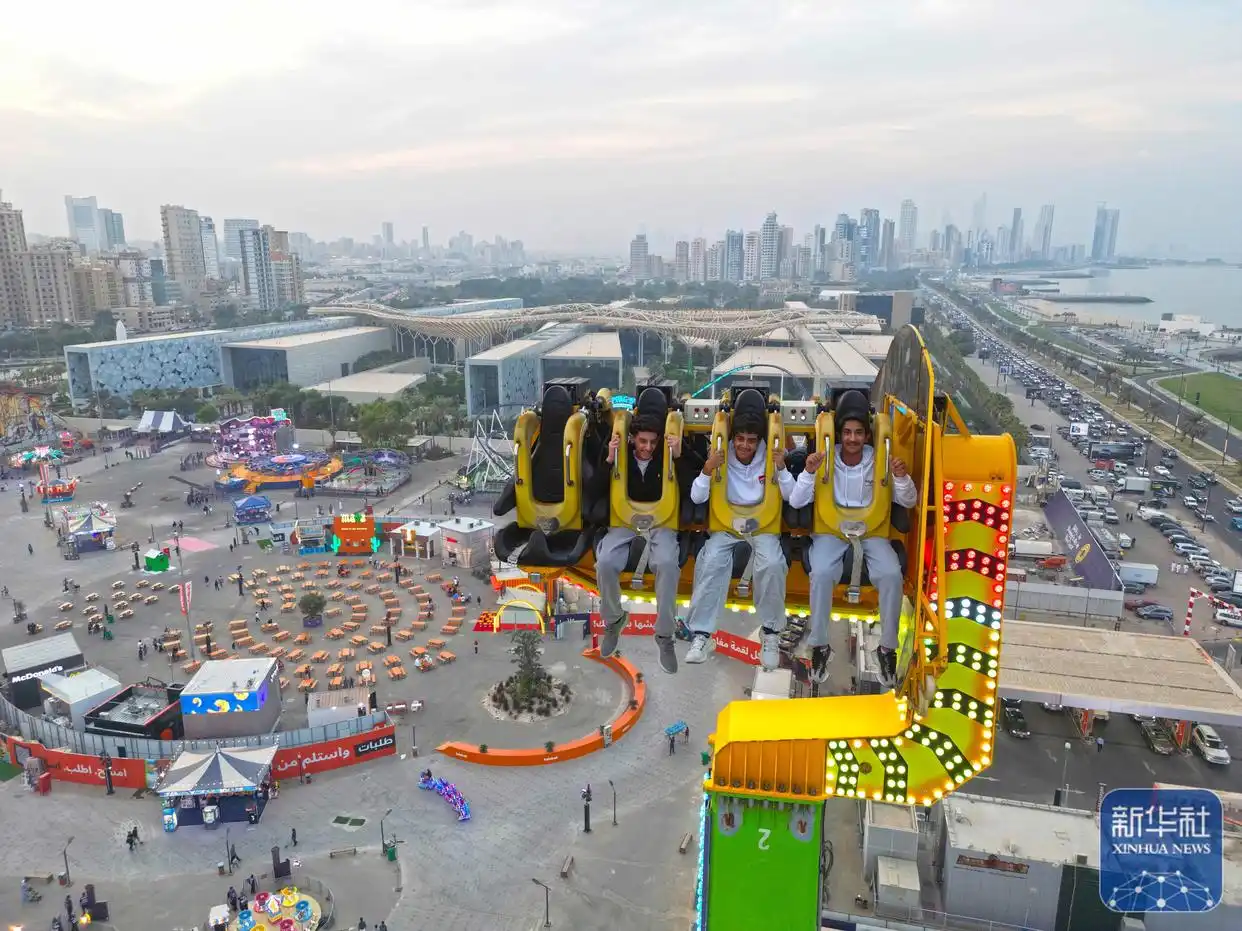 “科威特冬日仙境”游乐园开园