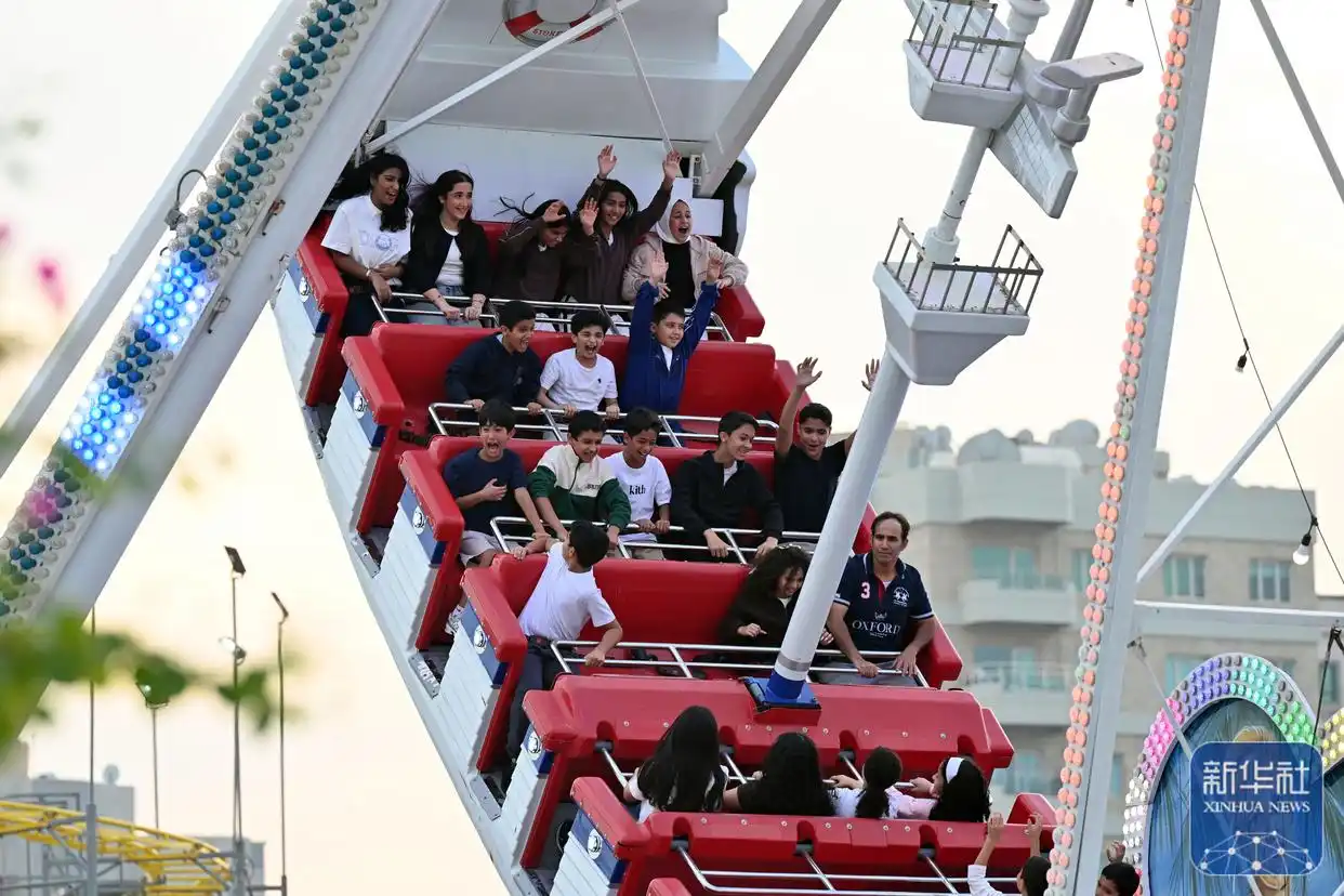 “科威特冬日仙境”游乐园开园