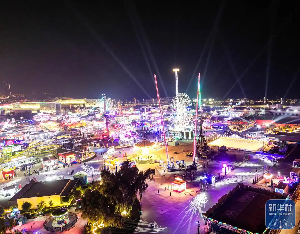 “科威特冬日仙境”游乐园开园