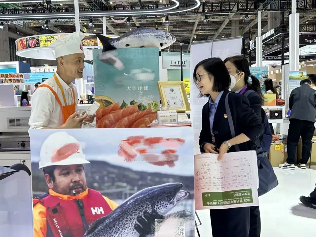 进博巾帼  护航绽芳华